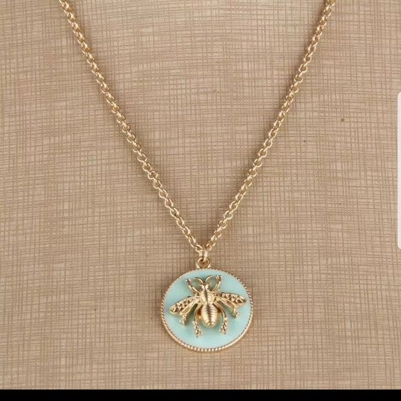 New gorgeous brand bee round drop green necklace - Picture 2 of 4